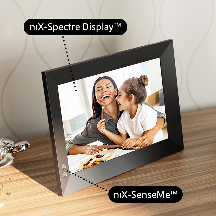 10-inch HD Smart Wi-Fi Digital Frame + Membership